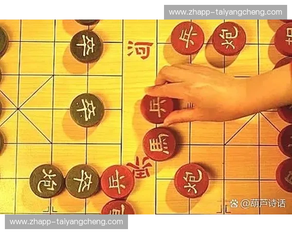 唐尧vs:在极简与繁复之间,重构中国式的高级感 唐尧vs:在极简与繁复之间,重构中国式的高级感