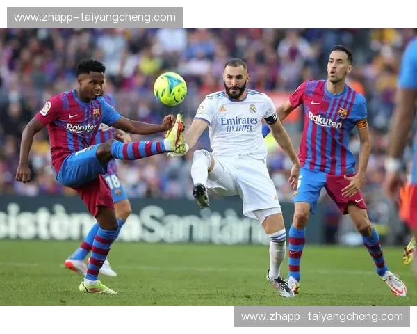 伯纳乌的星光之夜：皇马与塞尔塔的绿茵对决，一场激情与荣耀的碰撞